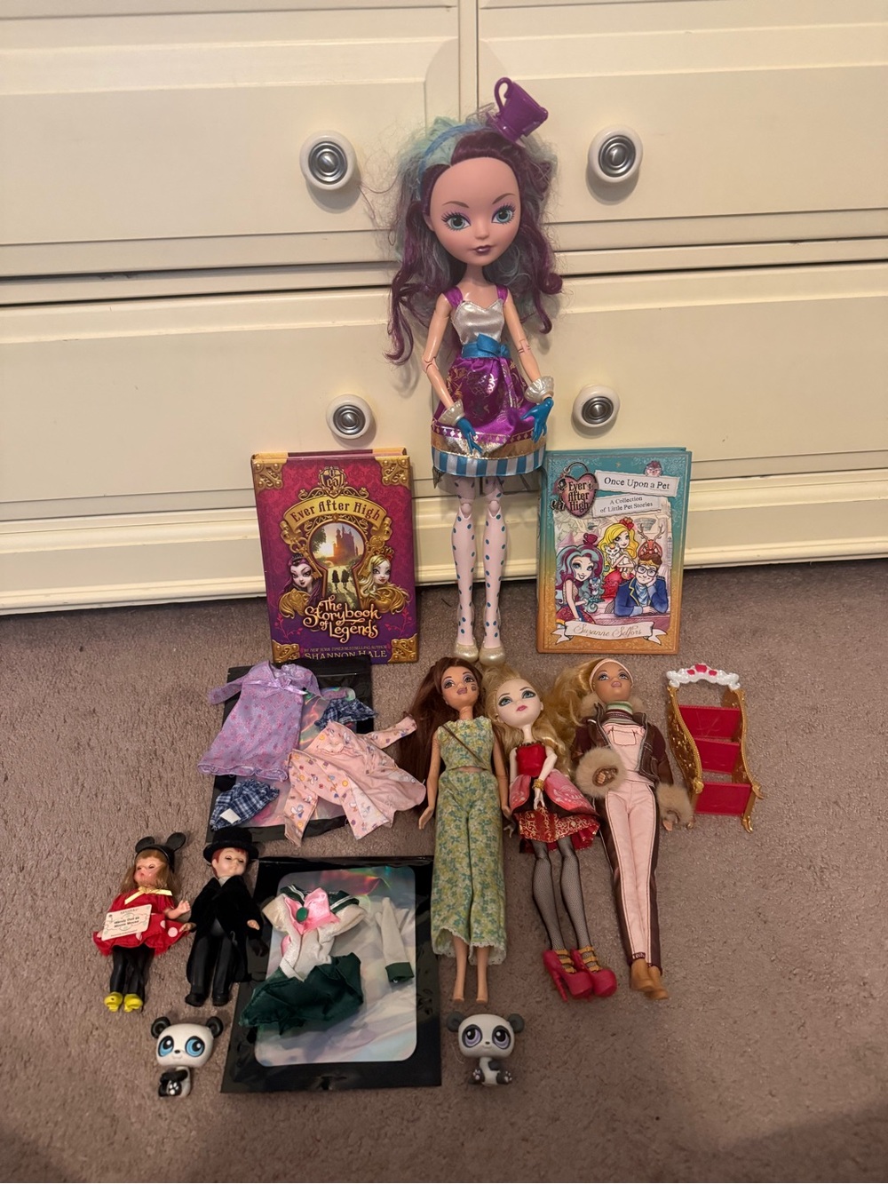 Dolls and Toy Lot